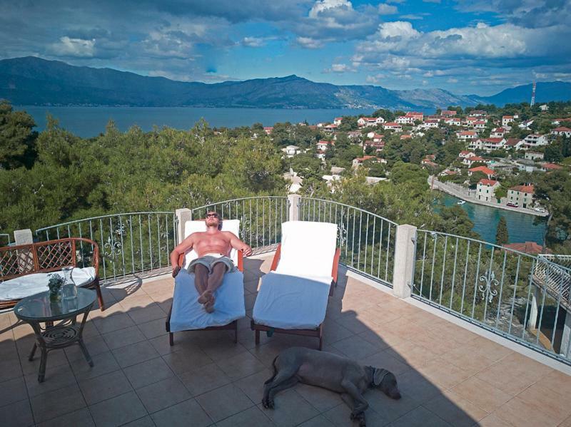 Villa Ujoli Splitska Exterior foto